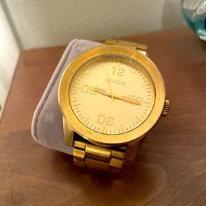 All gold Nixon corporal